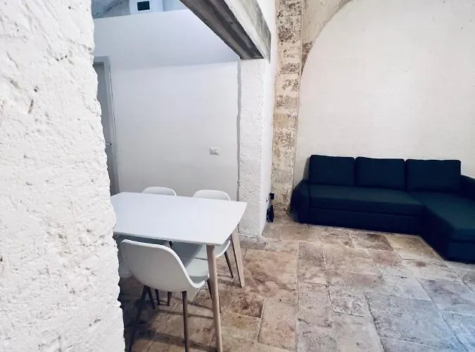 Lägenhet Dante's Patio *